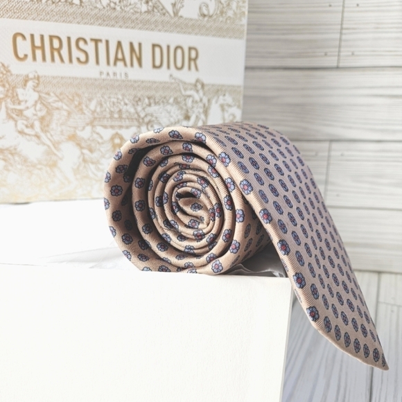 Dior Other - Christian Dior Vintage Silk Necktie in Taupe Floral